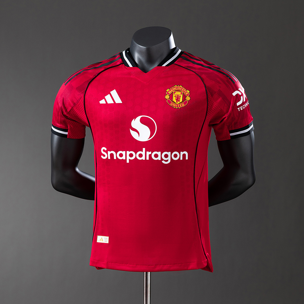 Manchester United Principal 2025/26 — frente
